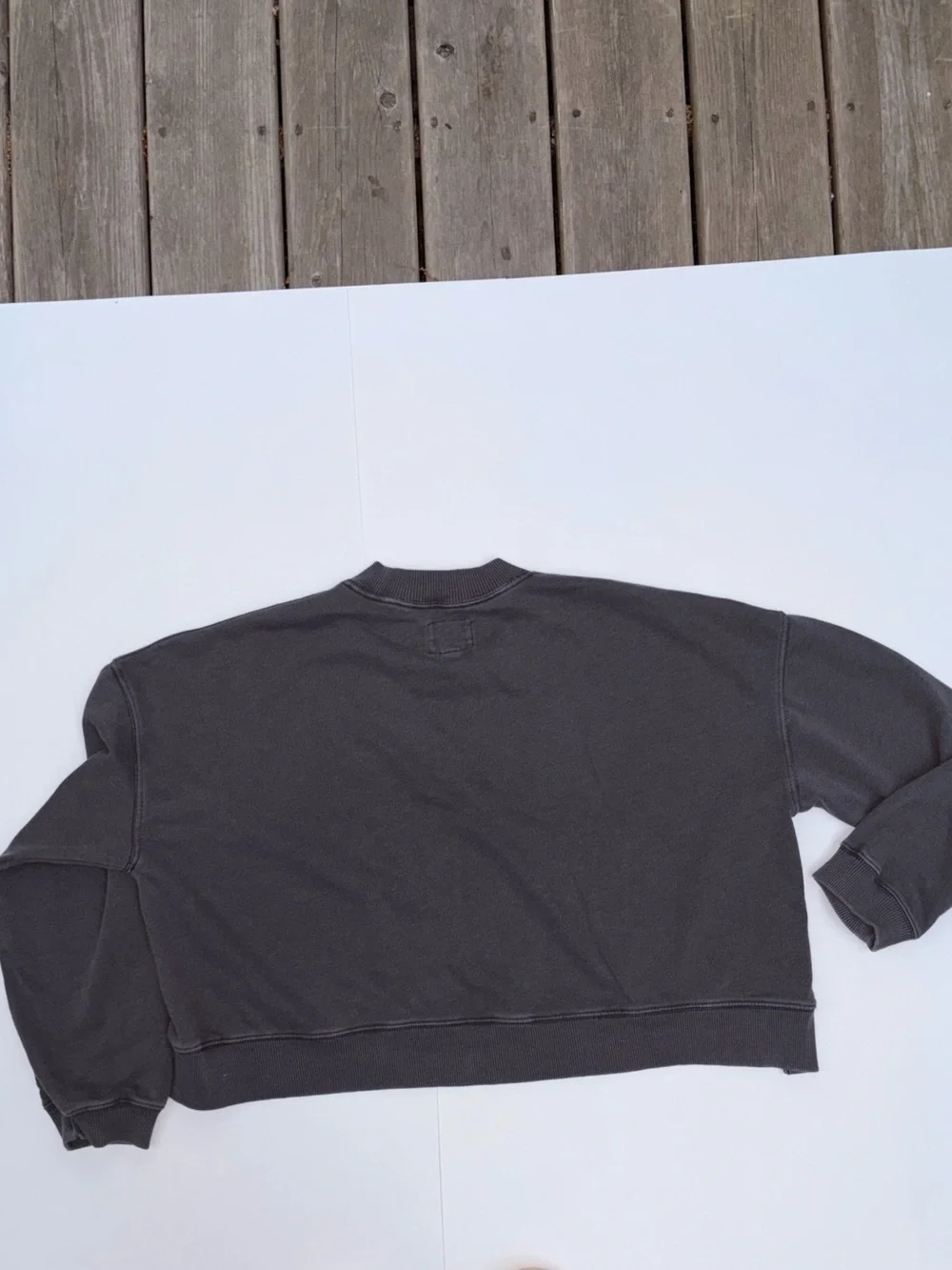 Aerie “Seriously lives in” Charcoal Cropped Crewneck Sweatshirt Sz XL